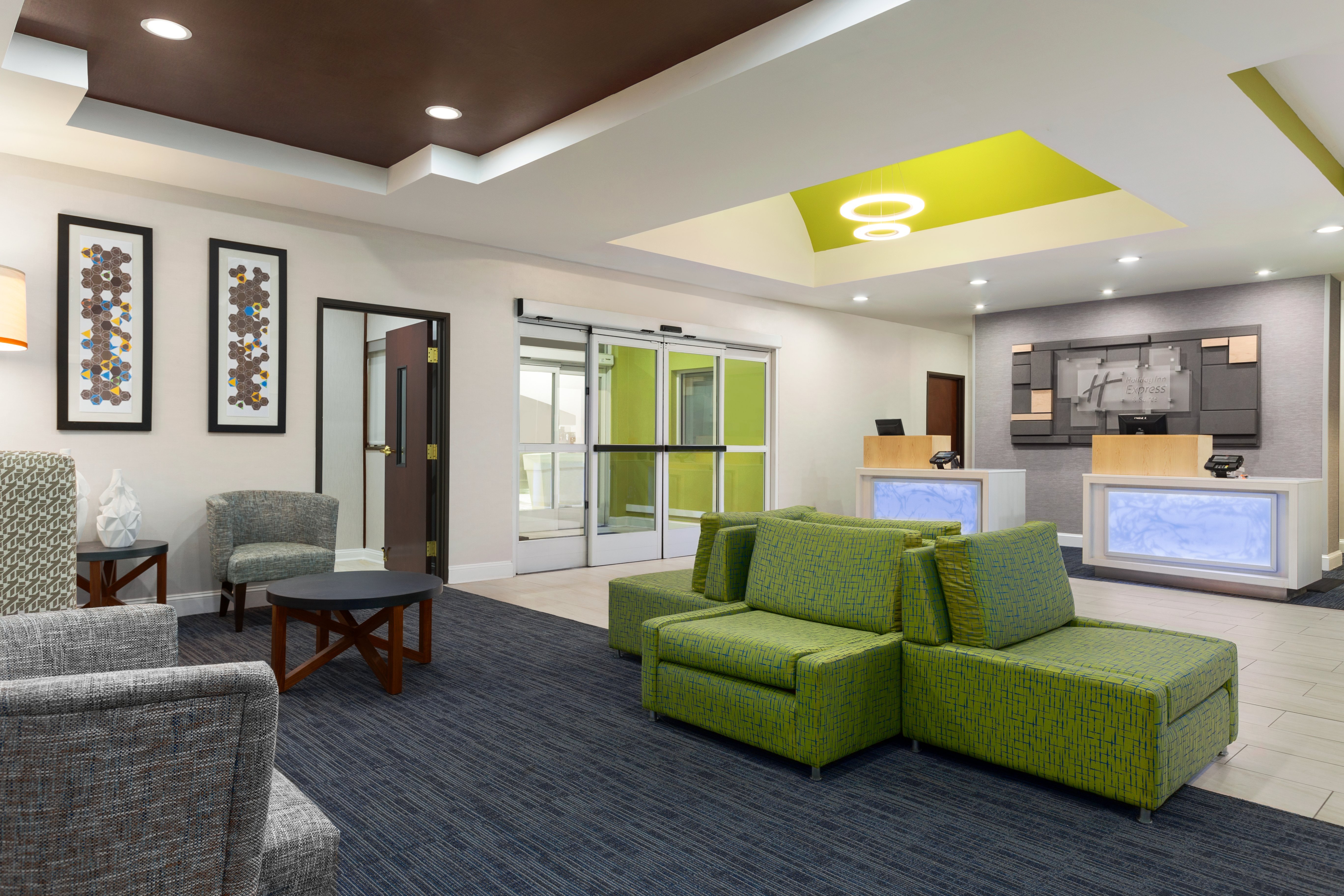 Holiday Inn Express Hotel and Suites Florence I-95 at Hwy 327 42/51