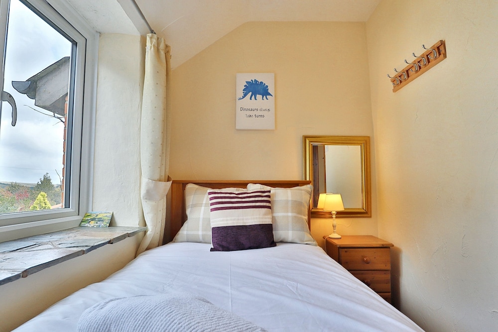 North Devon Cottages 6/50
