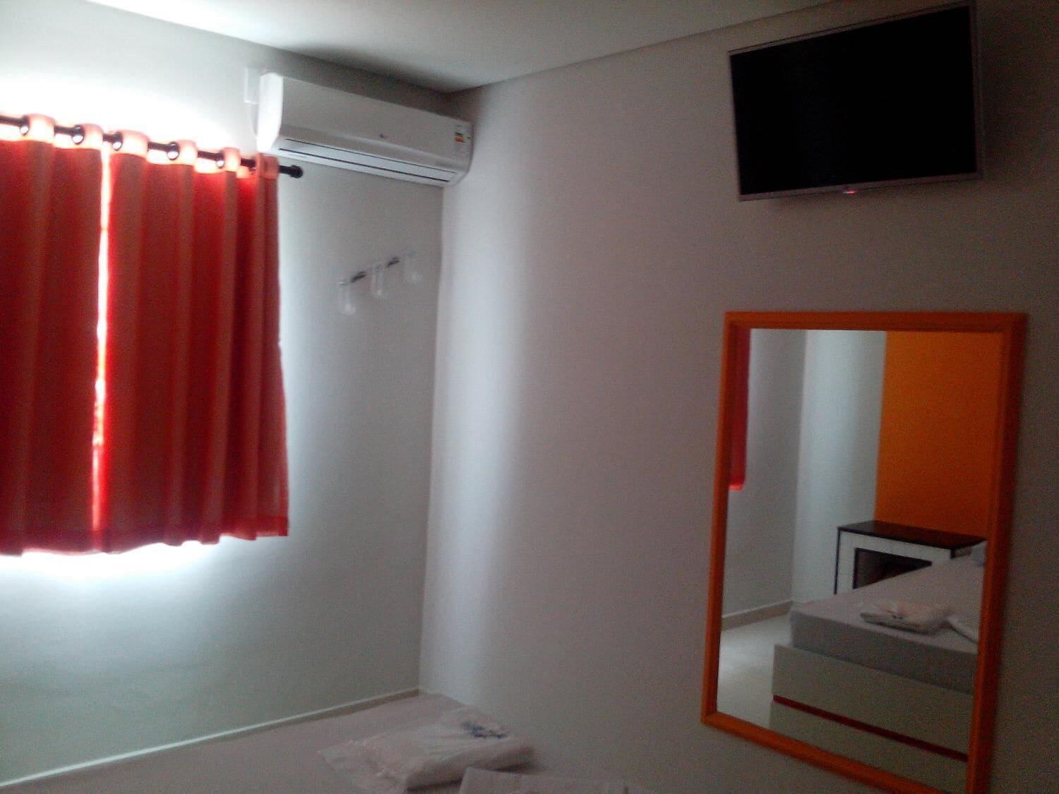Lider Hotel 10/29