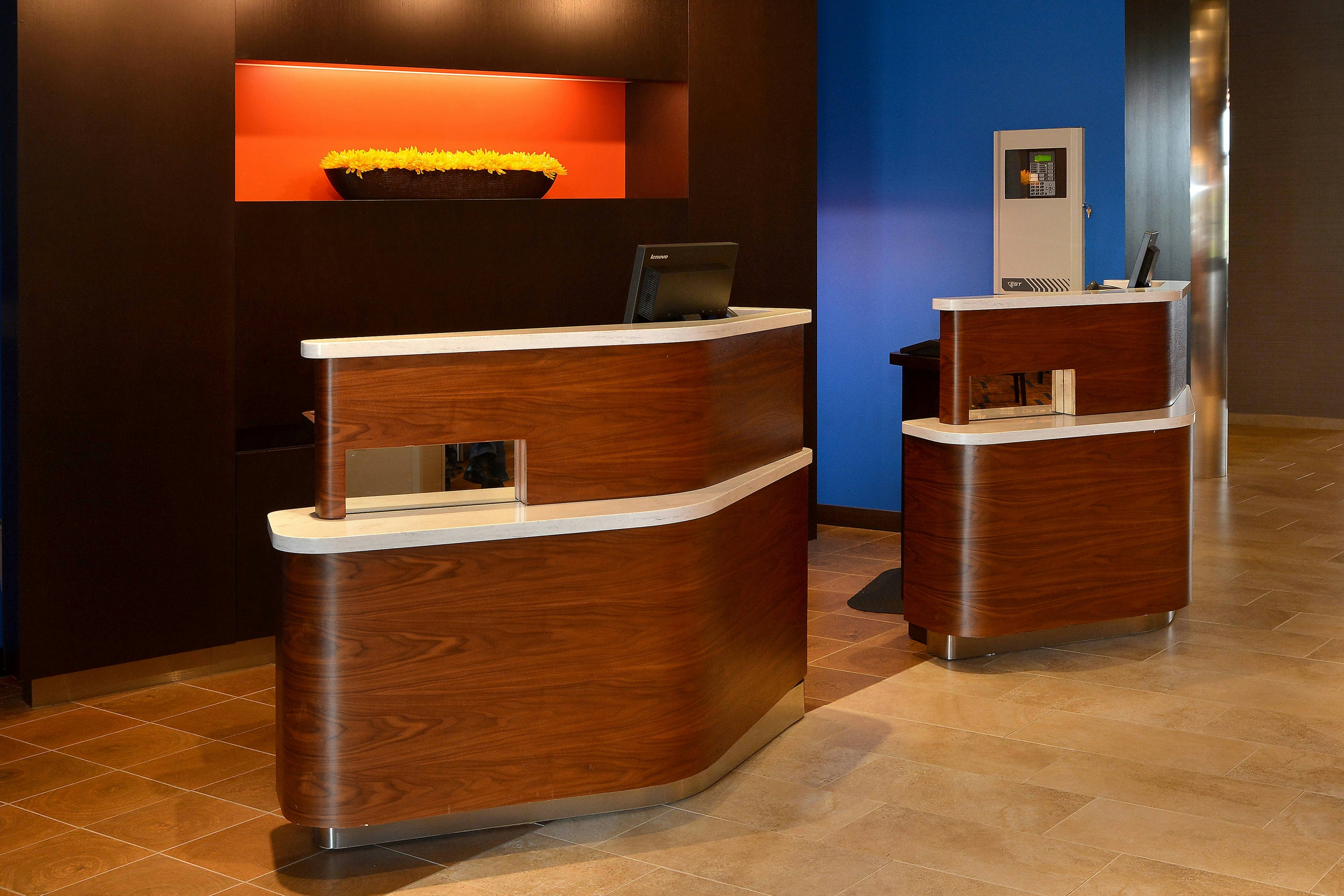 Courtyard By Marriott Youngstown Canfield 2/15