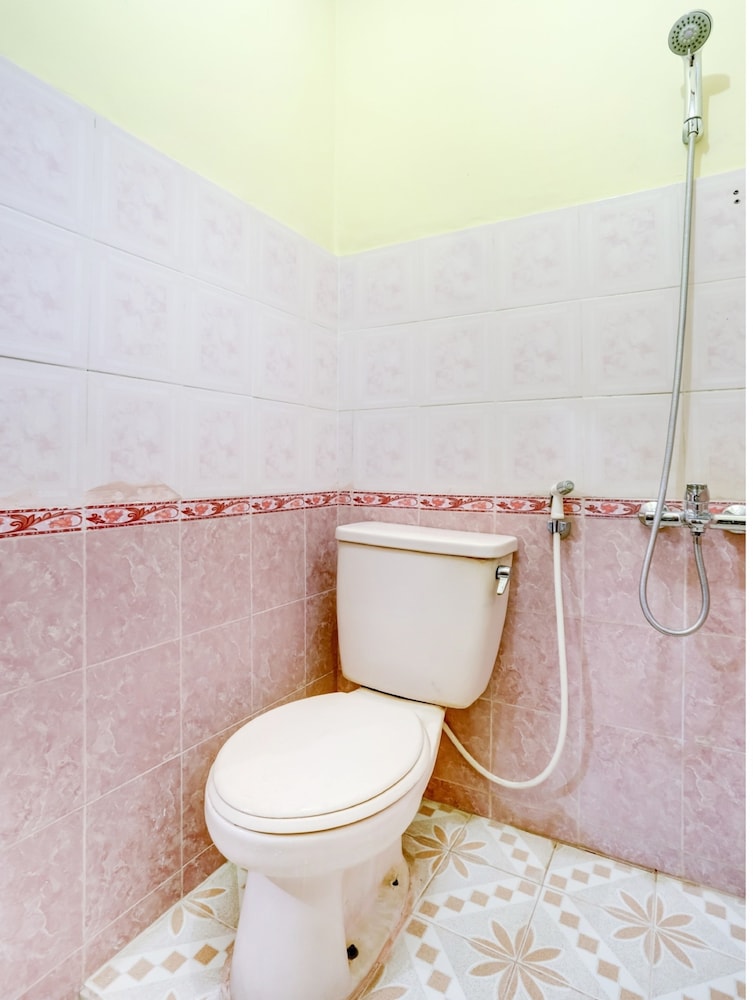 OYO 3261 Hotel Ratu 29/30