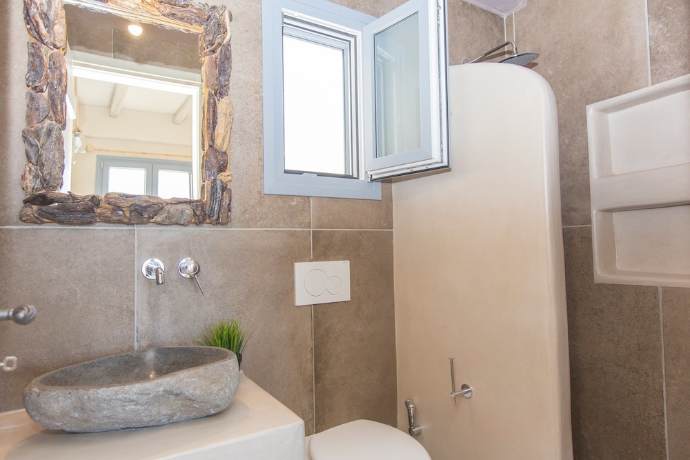 Ampelos Suites 27/30