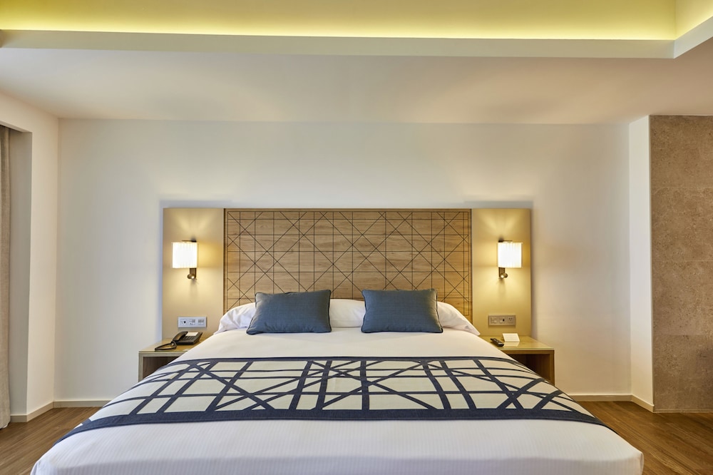 Elite, Club, Suite, Ocean Front