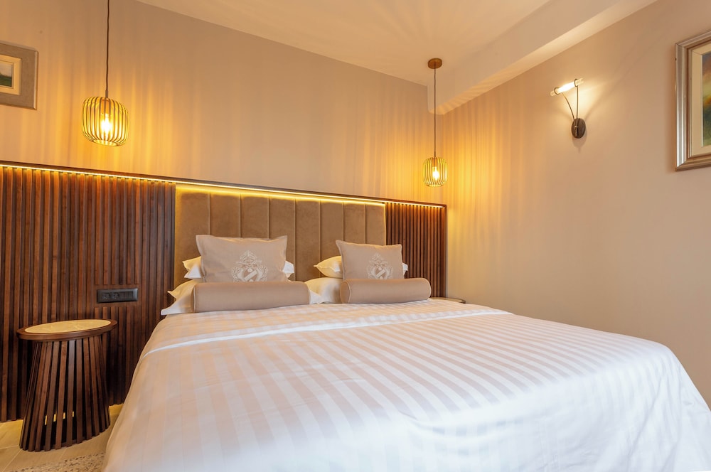 Suite, Double Bed, Sea View, Sofa