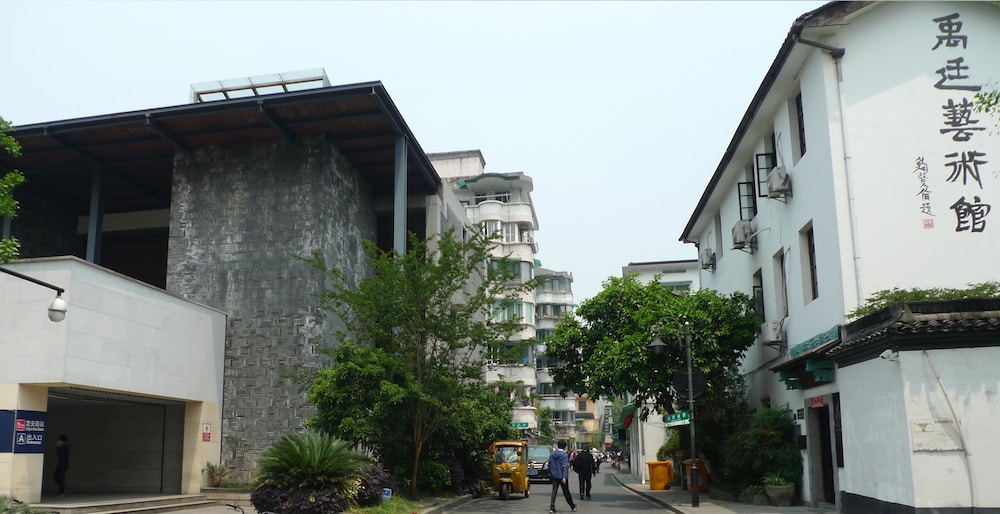 Hangzhou Bokai Westlake Hotel 5/47