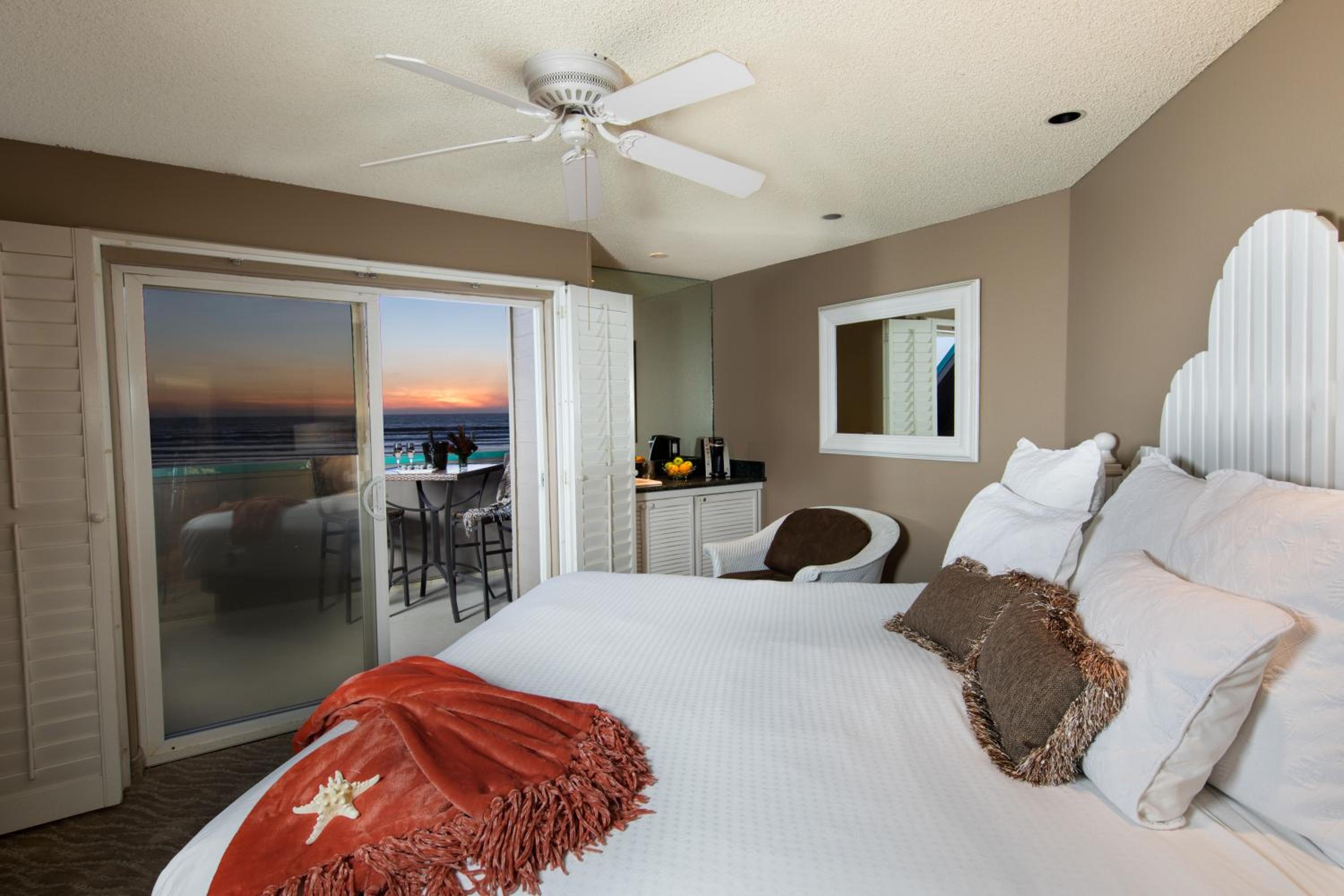 Deluxe, King Bed, Ocean View