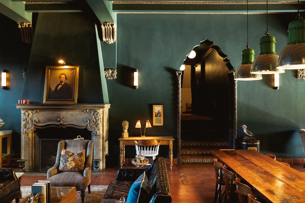Palihouse Santa Monica 49/63