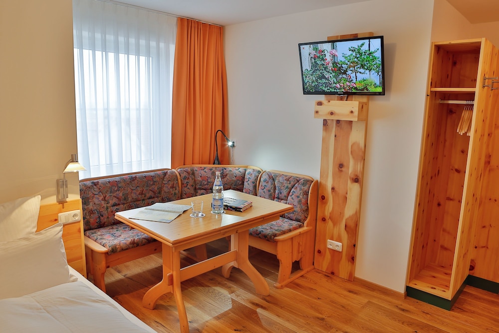 Landgasthof Zum Weberhans 24/42
