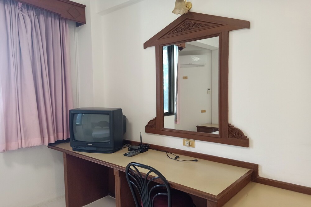Phayao Northen Lake Hotel 25/32