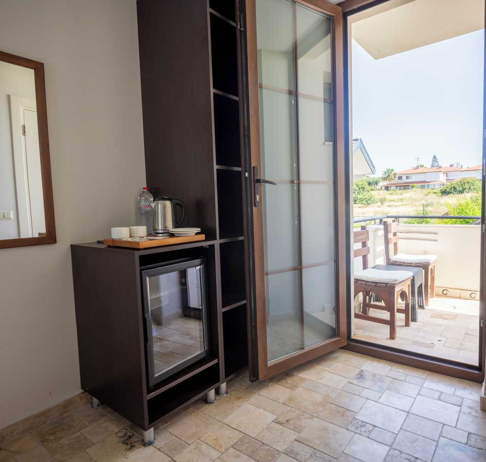Cesmekes Butik Otel 35/50