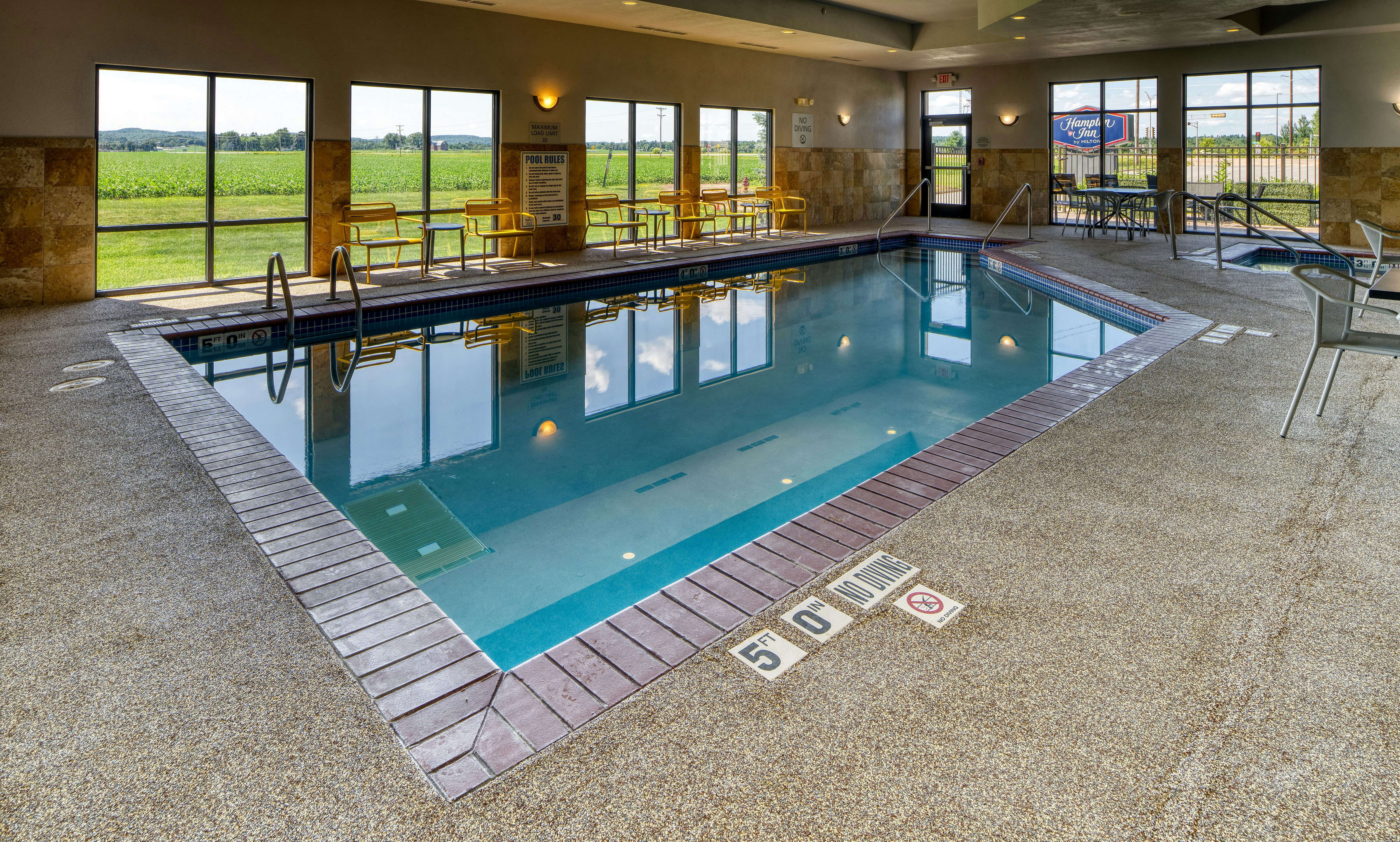 Hampton Inn Tomah 22/33