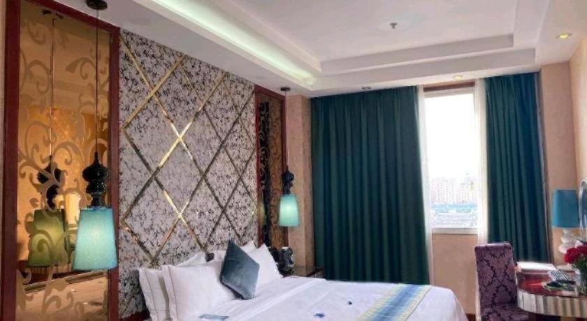 Kailong International Hotel 12/58