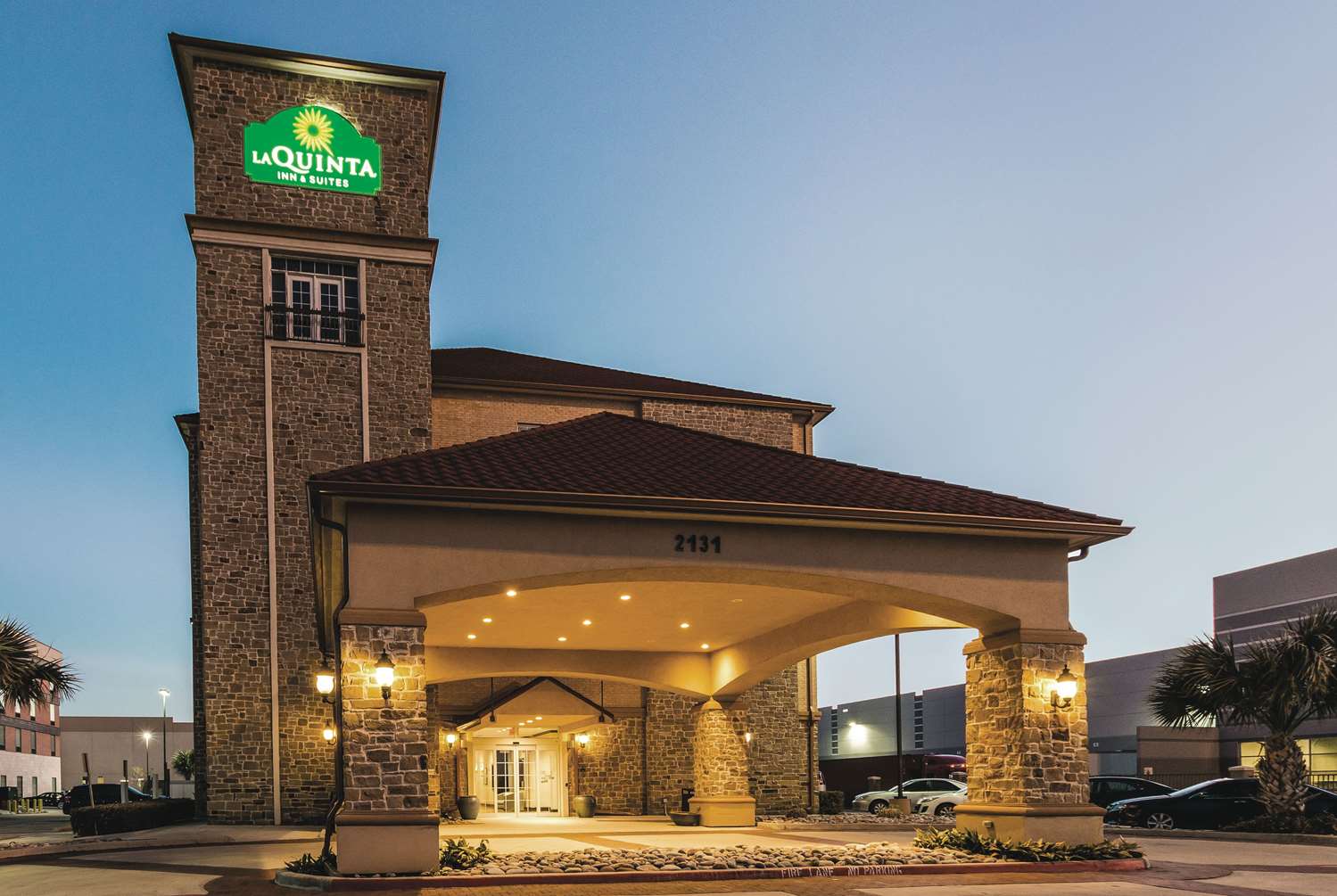 La Quinta Inn & Suites by Wyndham Dallas Grand Prairie South 2/44