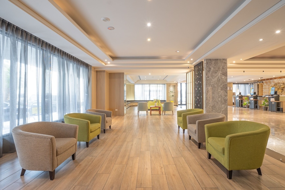 CHECK inn Taichung Wenxin Zhongqing 51/64