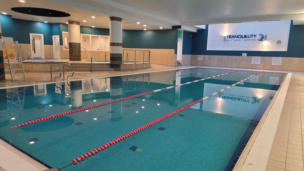Raheen Woods Hotel 33/70