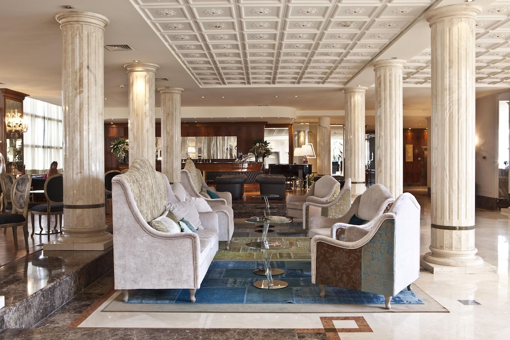 Hotel Leon d Oro 68/79