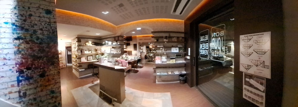 Hotel Kyriad Vichy 8/50