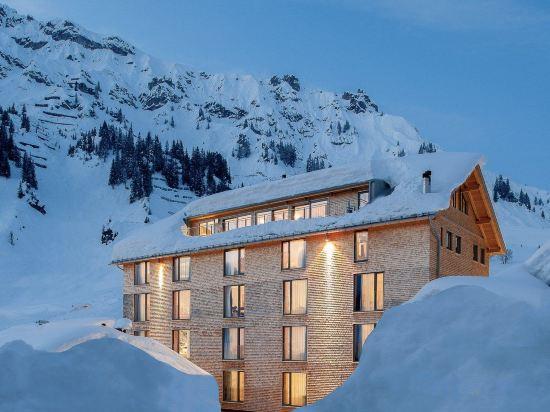 Mondschein Chalet Ski-In Ski-Out 3/34