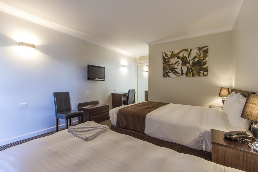 Sunshine Motor Inn 14/42