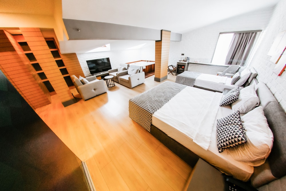 Laren Family Hotel & Spa 15/49
