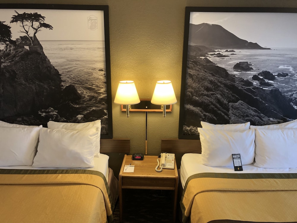 Super 8 by Wyndham Fort Bragg 17/35