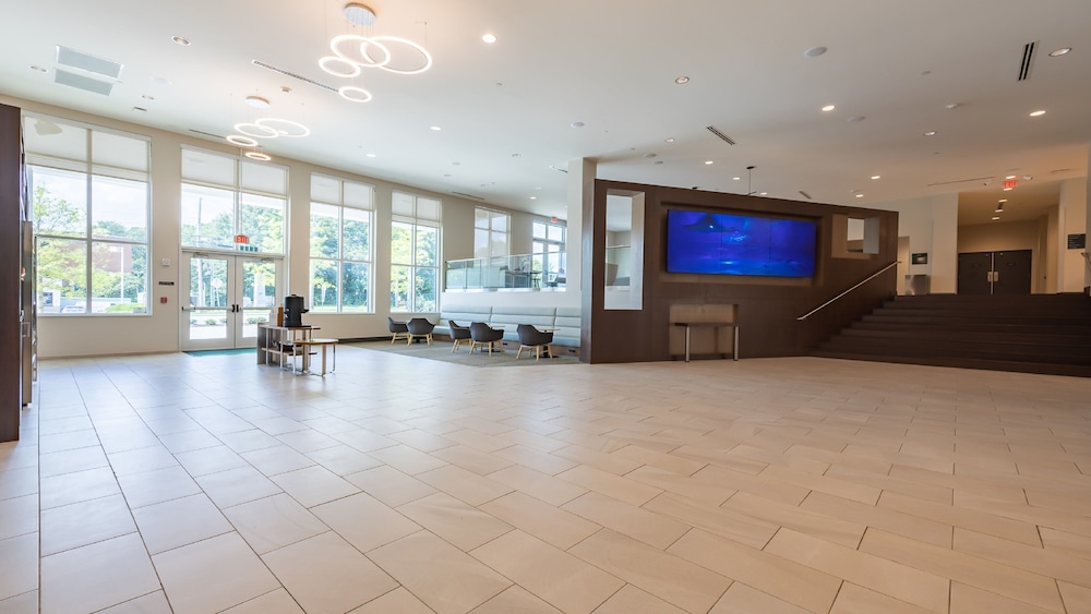 Courtyard by Marriott Atlanta Dunwoody 12/82