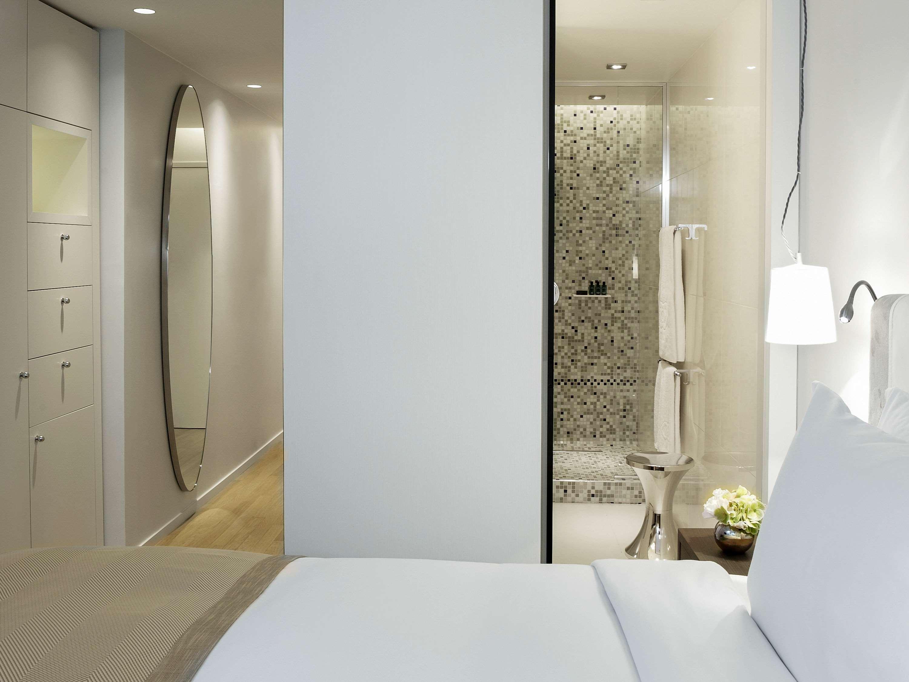 غرفة متصلة فاخرة عائلية، SOFITEL PARIS ARC DE TRIOMPHE 4/7