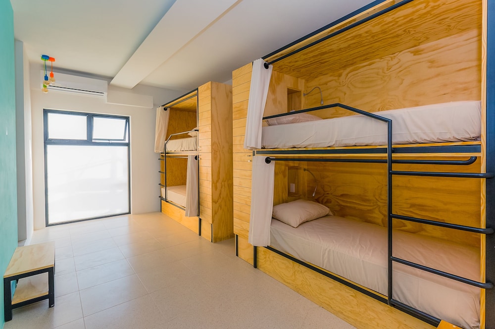 MIXED DORM