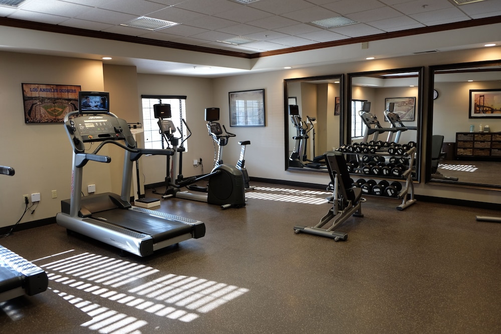 Staybridge Suites Irvine East/Lake Forest 33/72