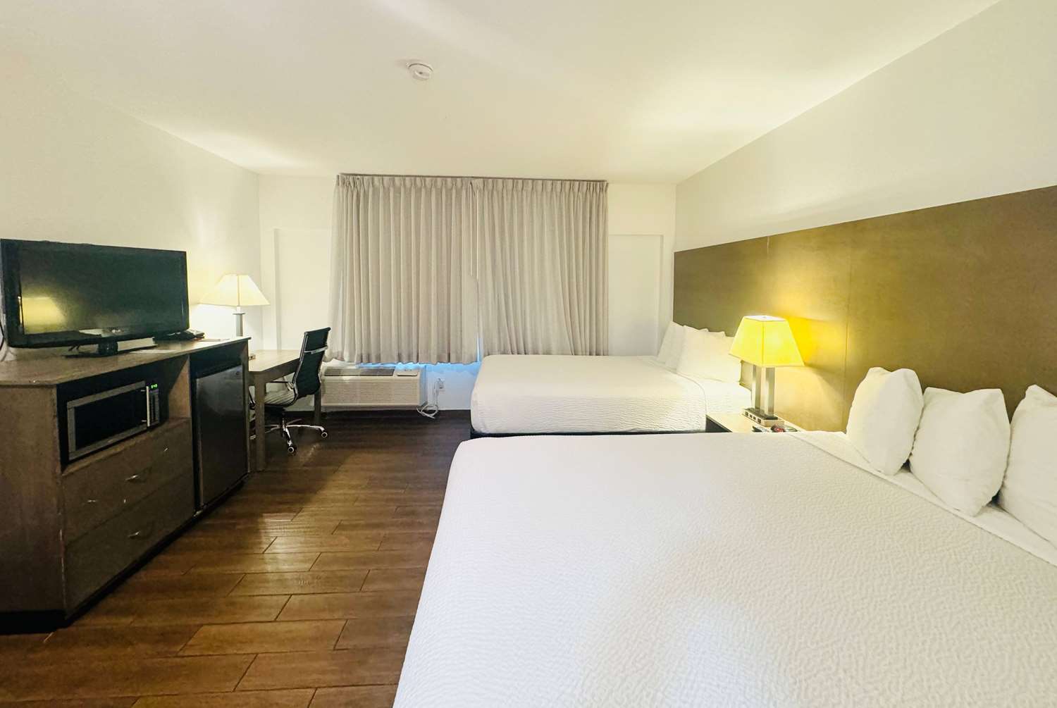 Ramada by Wyndham San Diego Airport 9/42