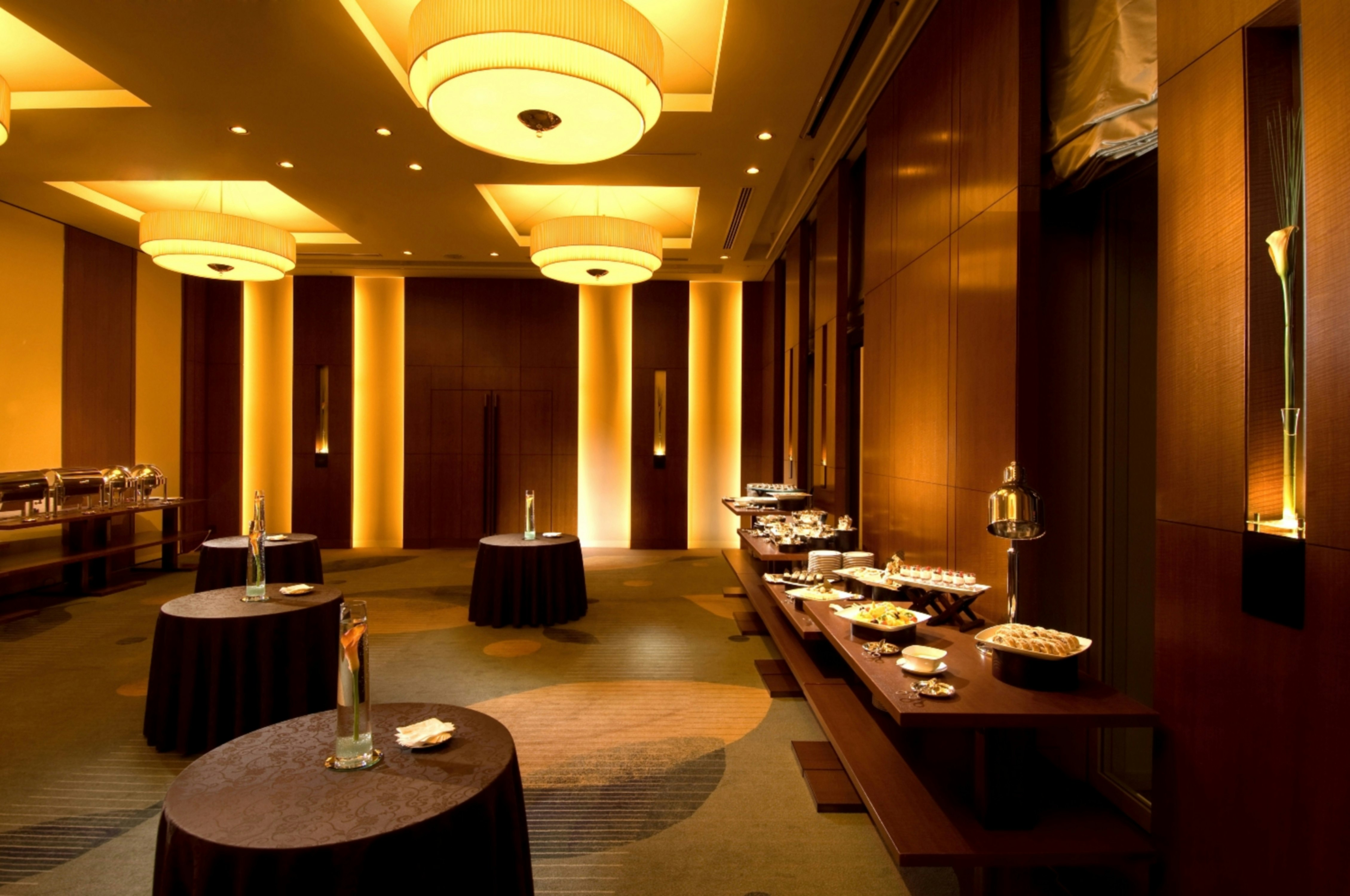 Conrad Tokyo 34/50