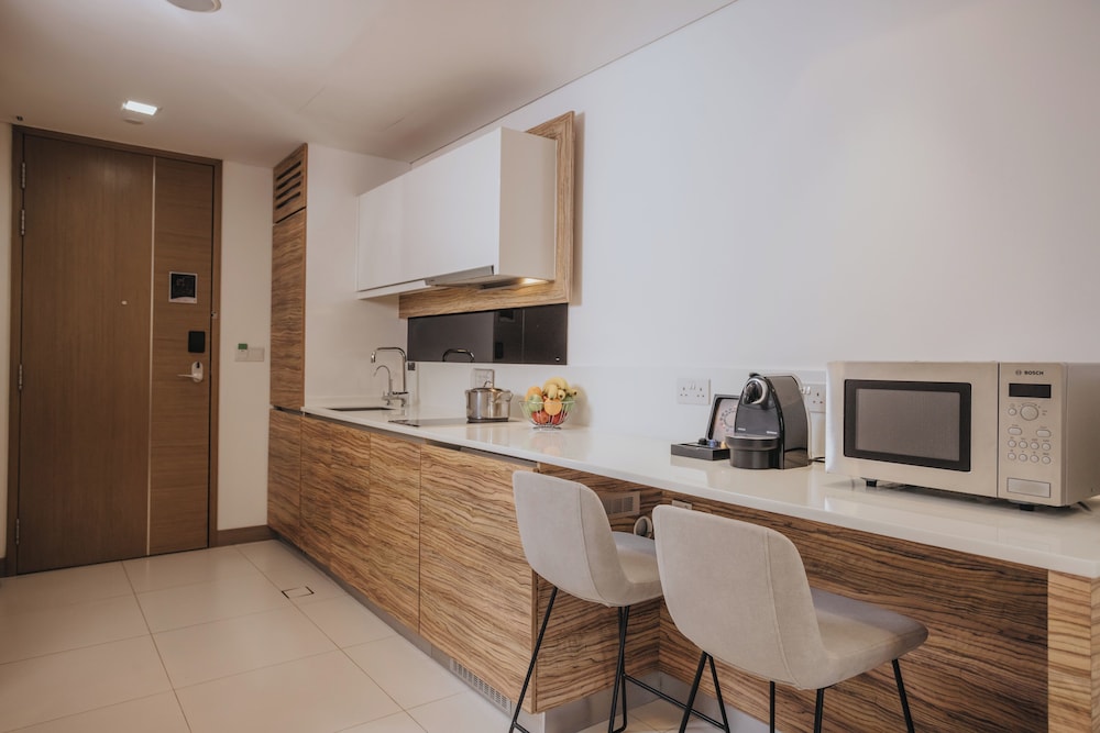 Novotel Living Singapore Orchard 45/60