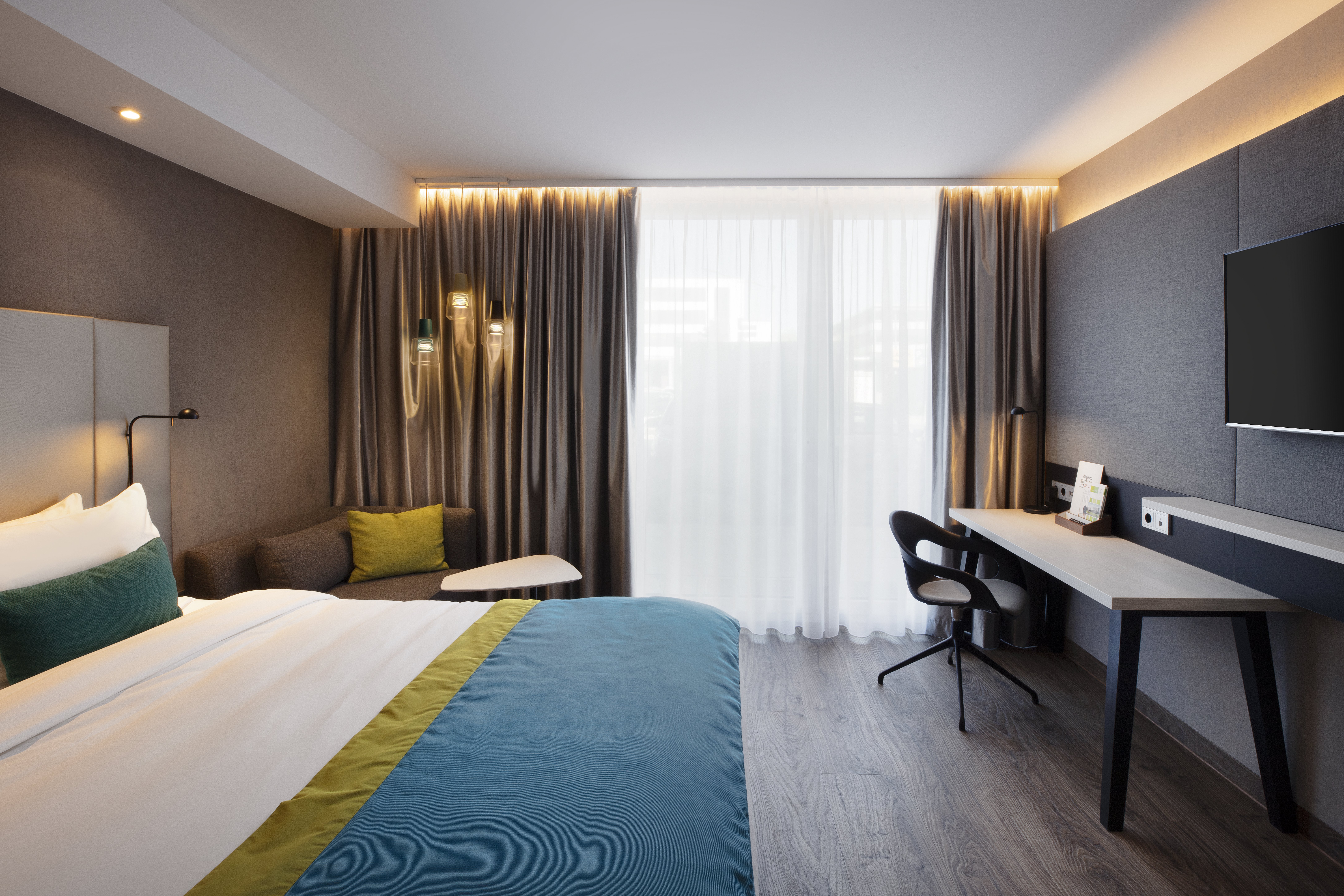 HOLIDAY INN VILLINGEN - SCHWENNINGEN 19/76