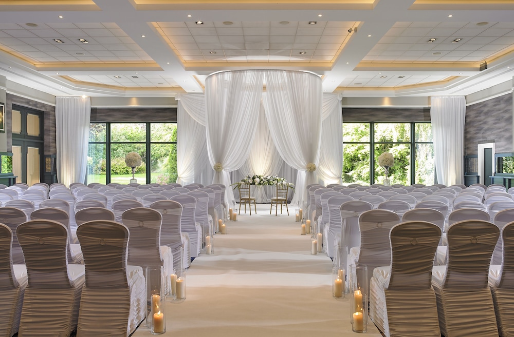Tullamore Court Hotel 43/49