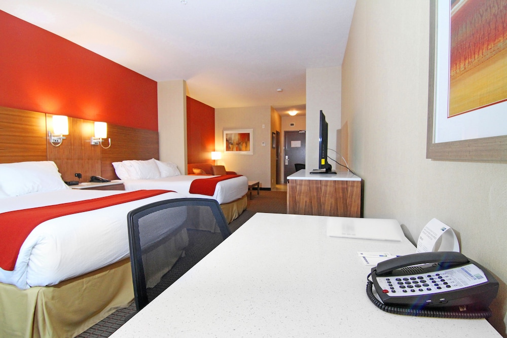Holiday Inn Express And Suites Calgary Nw University Area 18/73