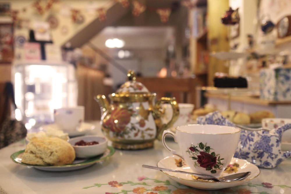 The London Tearoom 25/50