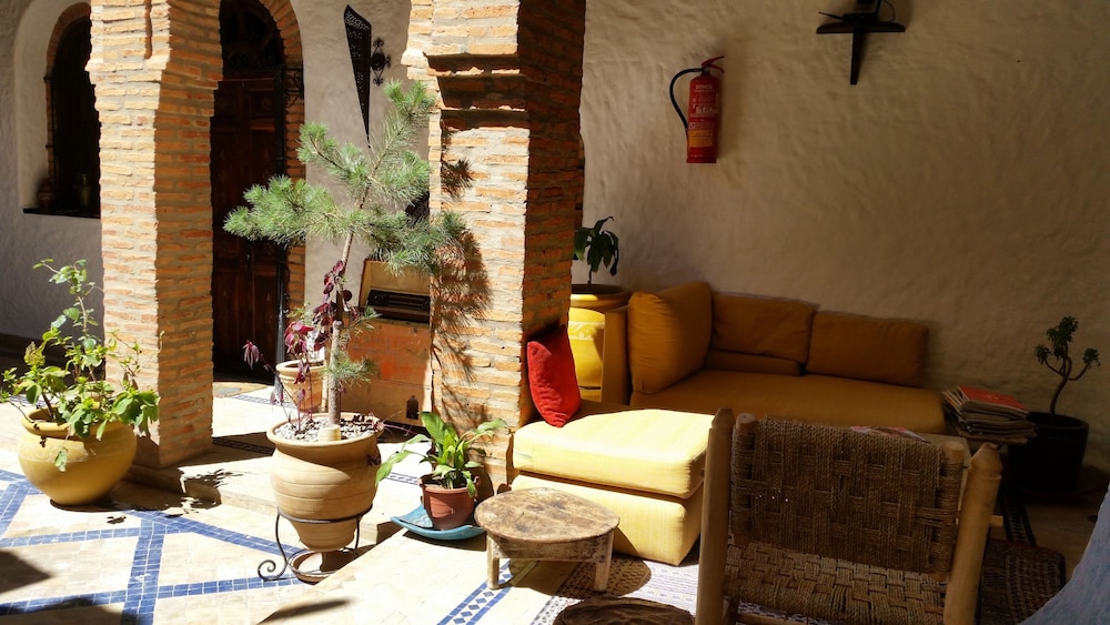 Riad Gharnata 12/82