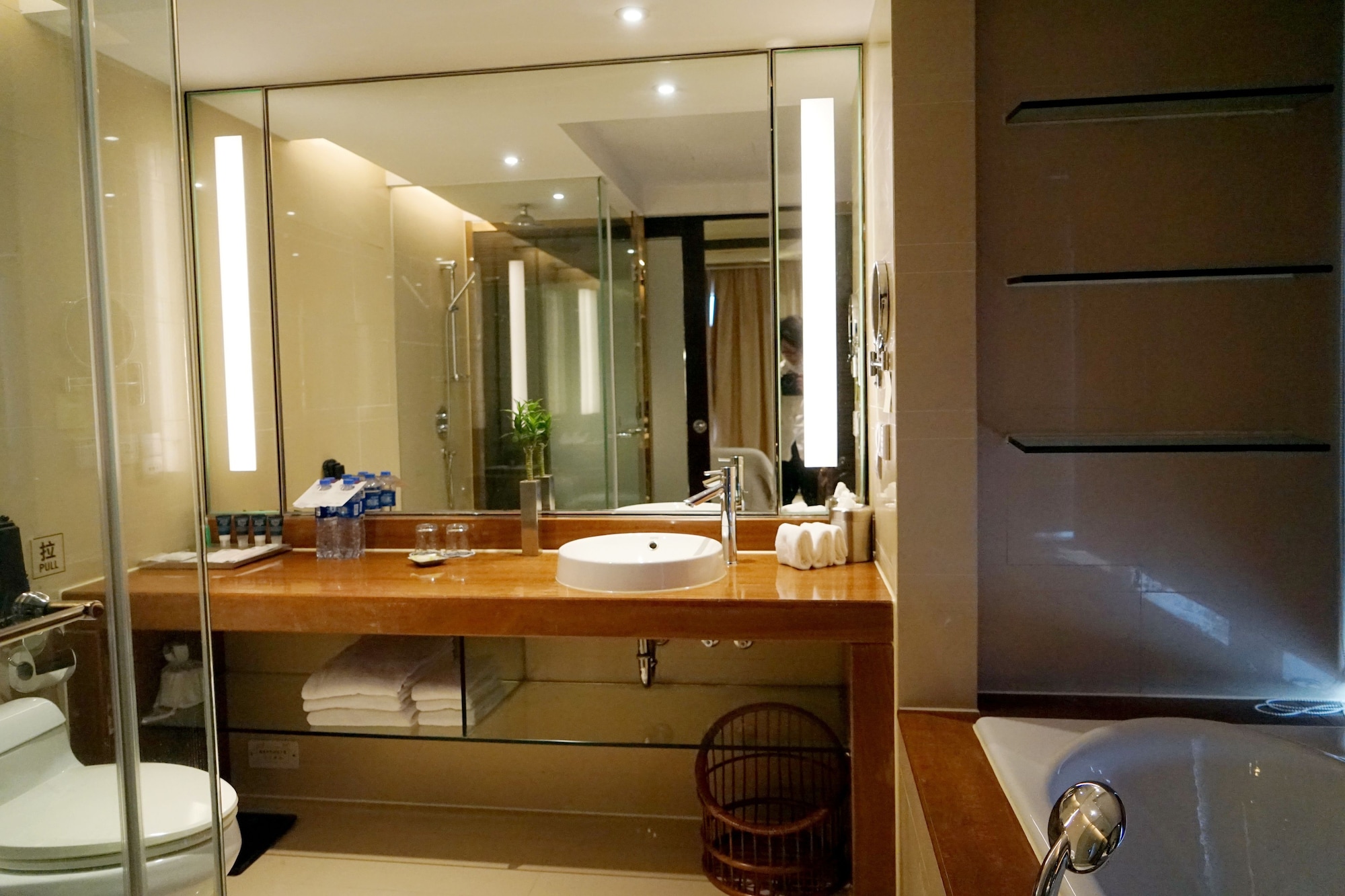 غرفة بسريرين مزدوجين بإطلالة على المدينة، Four Points By Sheraton Hangzhou 7/7