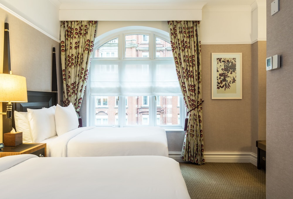 ST ERMINS HOTEL 31/41