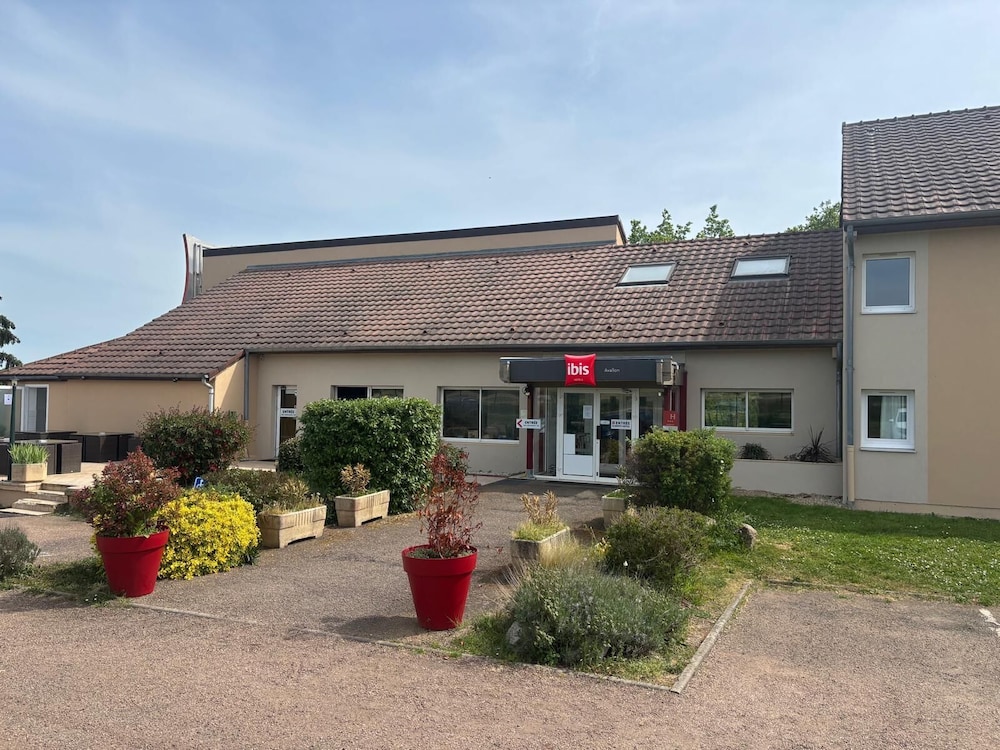 Hotel Ibis Avallon 5/55