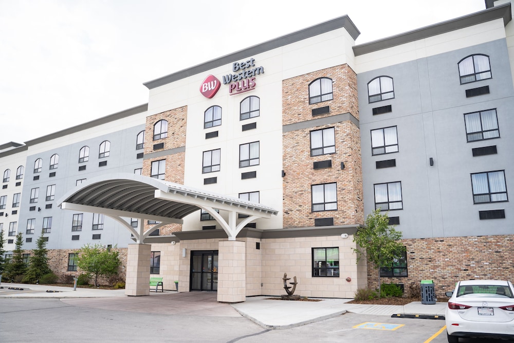 Best Western Plus Airdrie Gateway 4/50