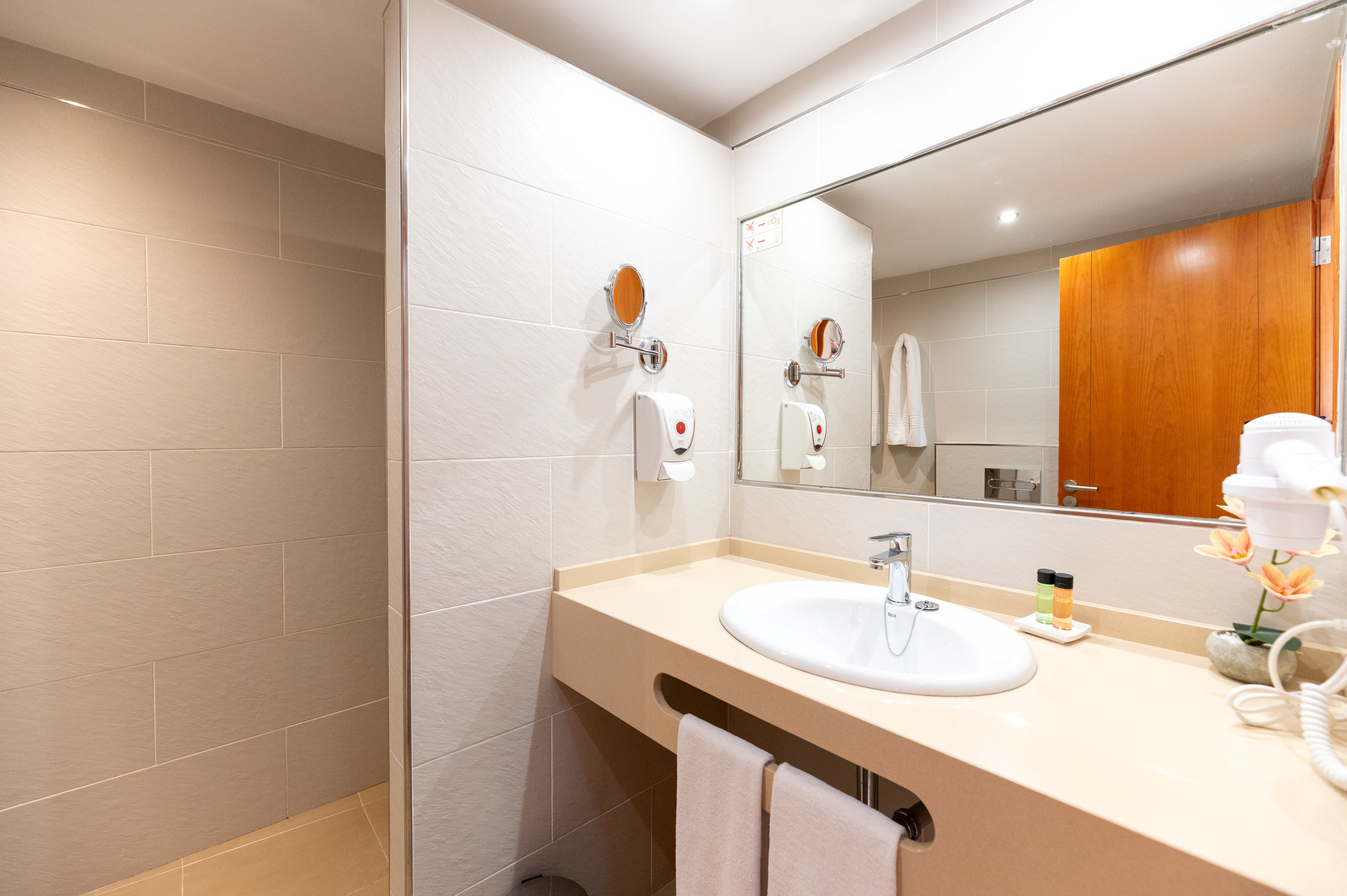 Apartamentos Vista Sur 50/50