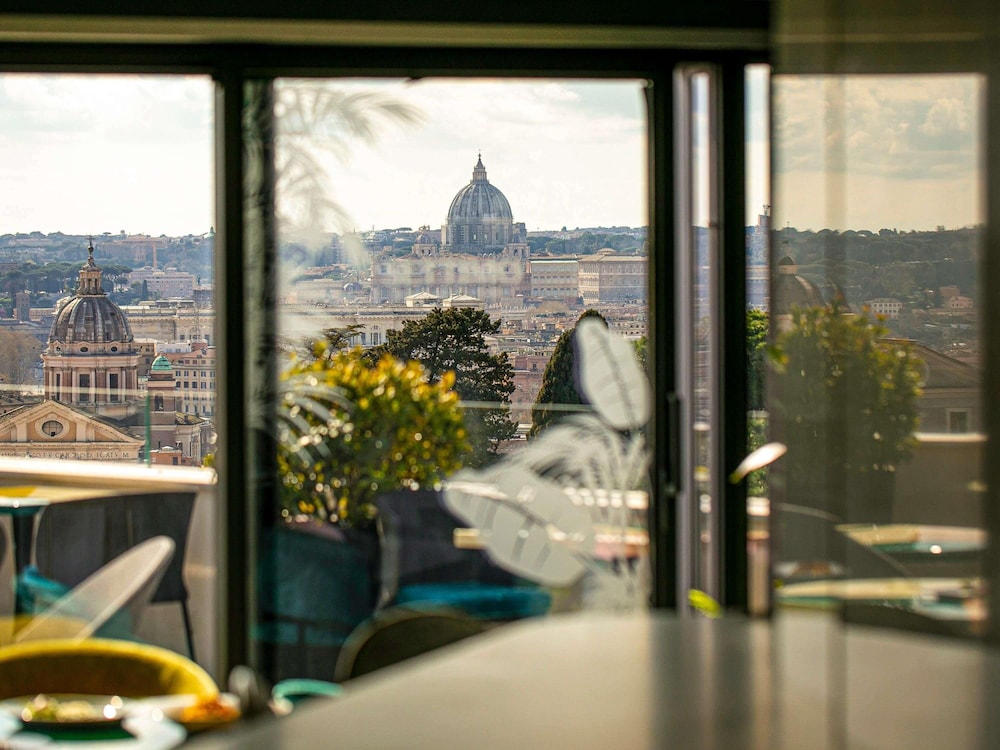 Sofitel Rome Villa Borghese Hotel 48/79