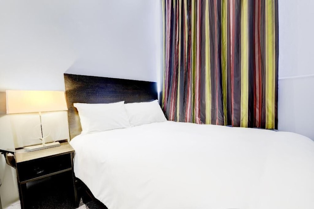 London Shelton Hotel, Finsbury Park 45/51