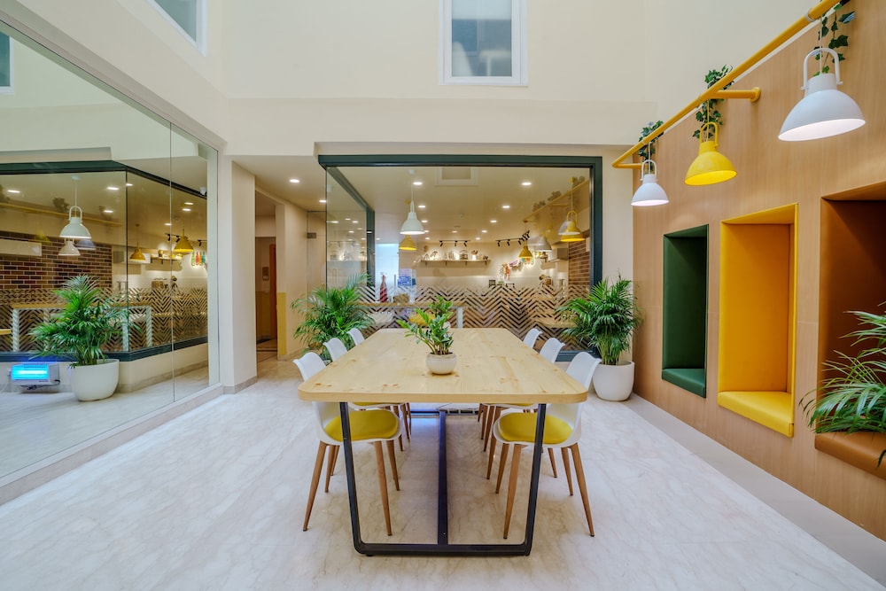Bloom Hotel - GK2 35/47