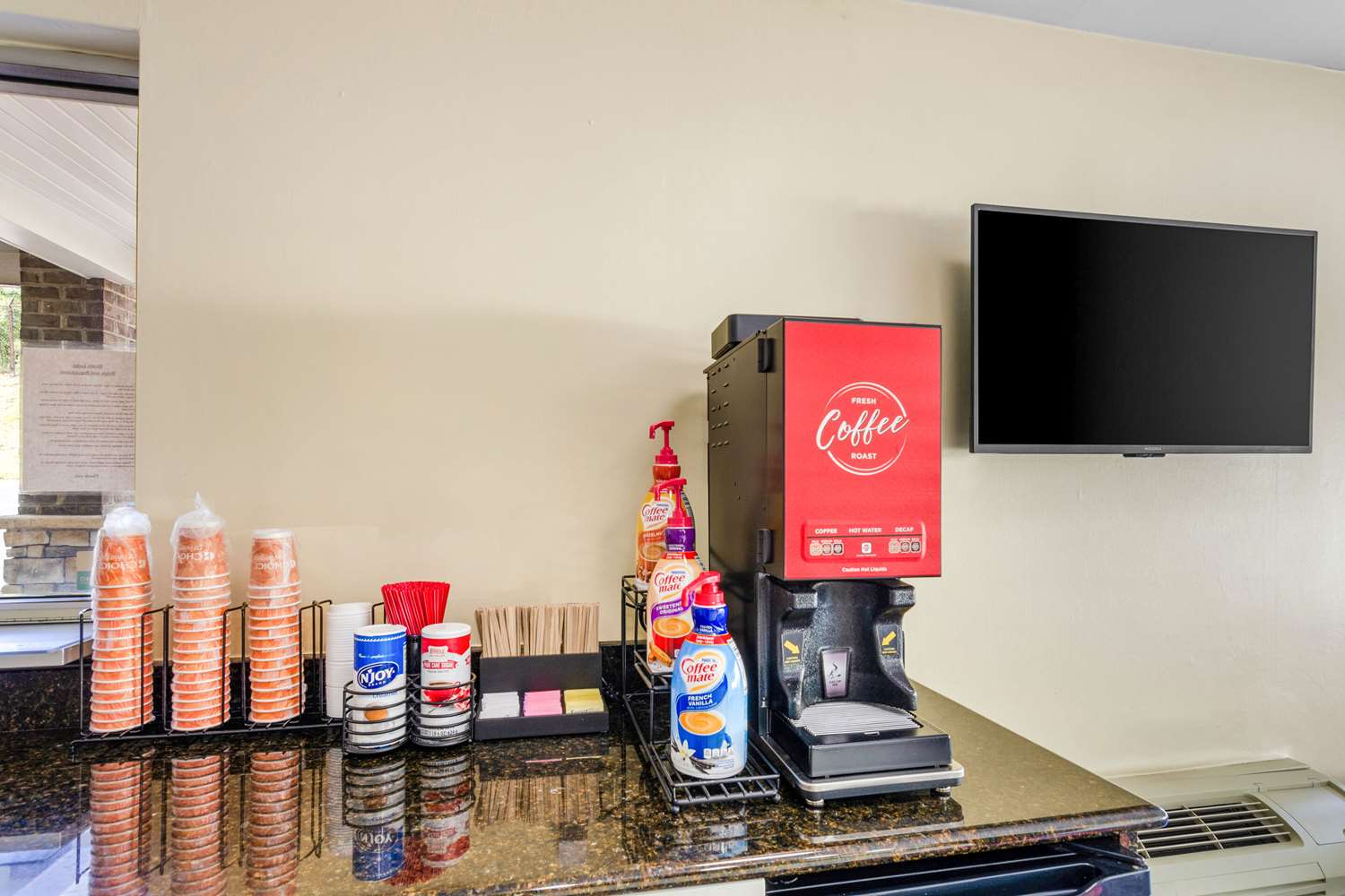 Econo Lodge Lynchburg, VA 37/50