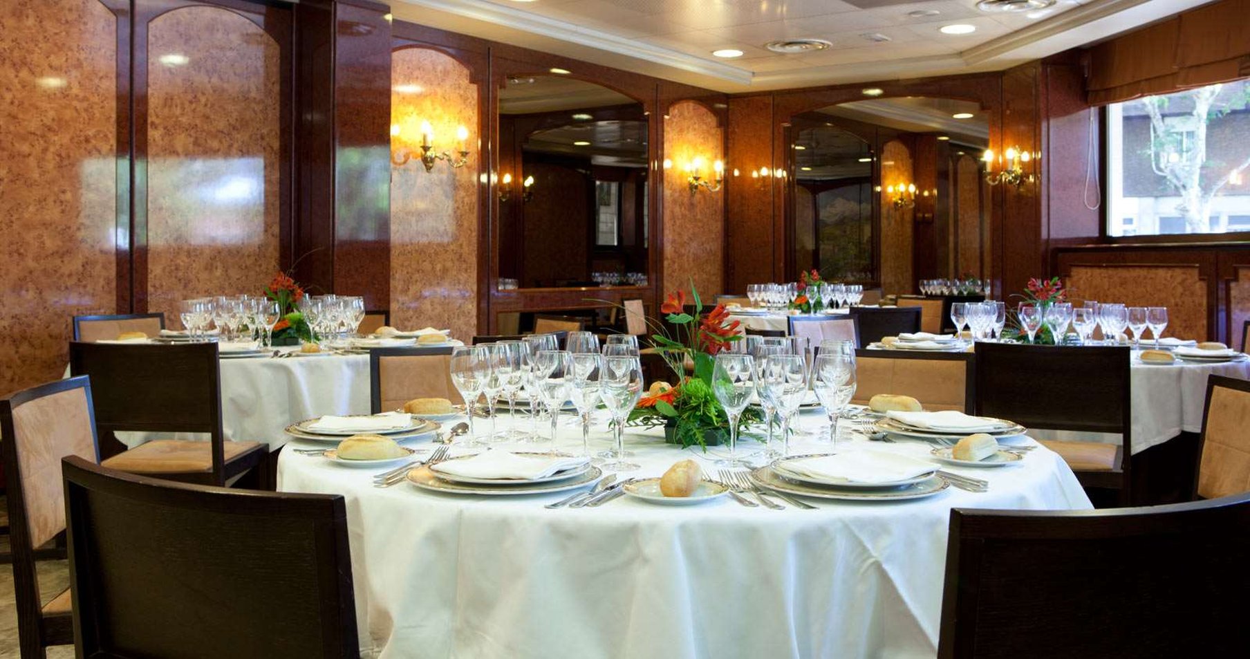 Agumar Hotel 39/48