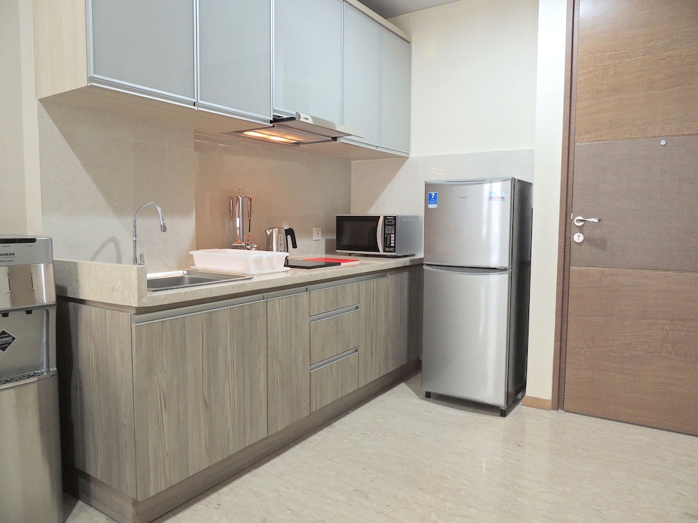 Grande Valore Hotel and Serviced Apartment (ex Oakwood Residence Cikarang) 8/68