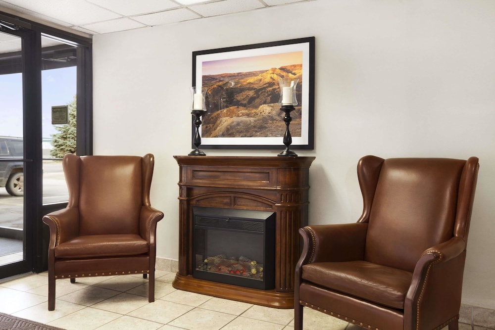 Super 8 by Wyndham Williston ND 23/30