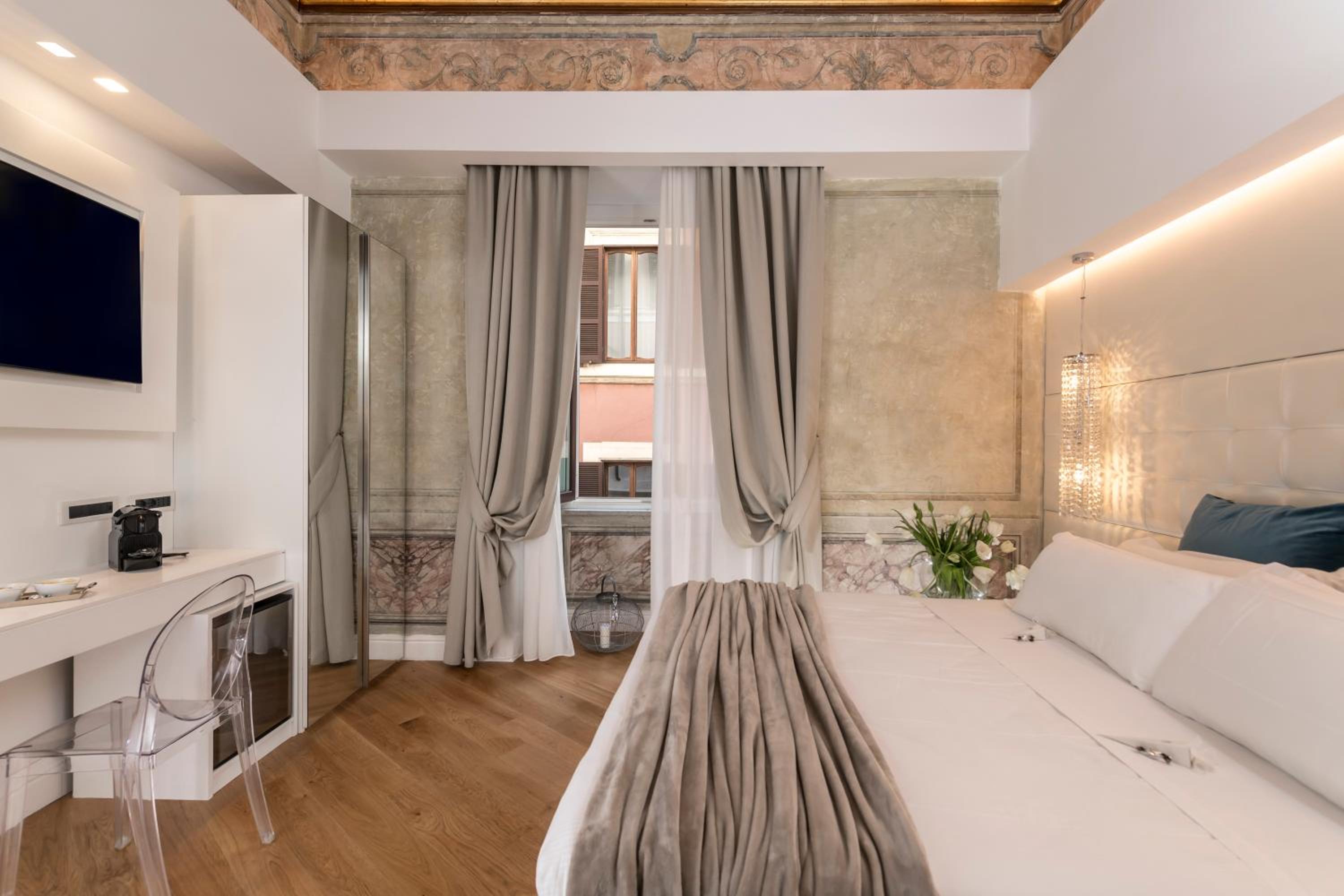Standard, Double or Twin Bed, Separate Building